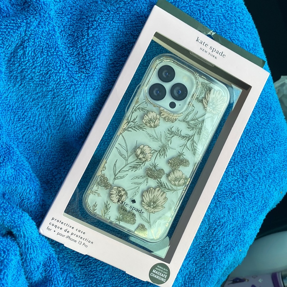 Kate spade iPhone 13 Pro case